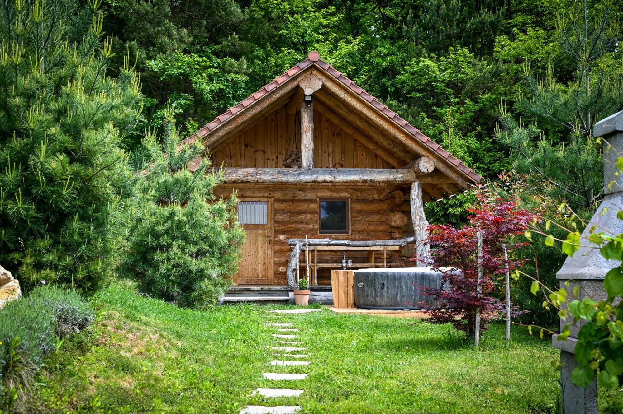 Hut At The Forest Male Brusnice Εξωτερικό φωτογραφία